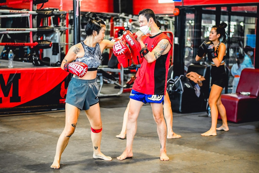 Muay Thai Training Class by Krudam Gym at Sukhumvit 36