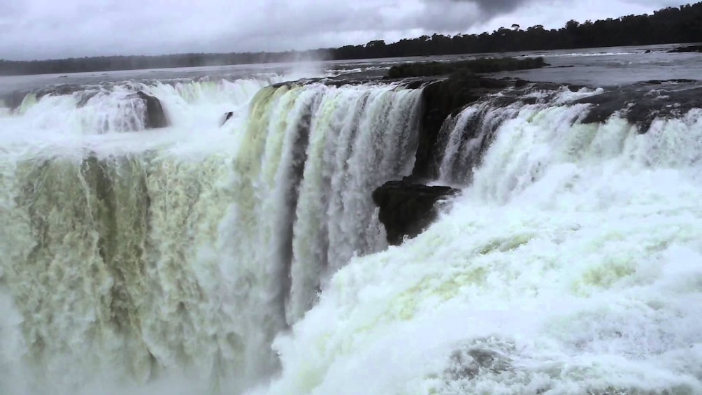 Private Tour to Iguazu Falls from Buenos Aires with Flight