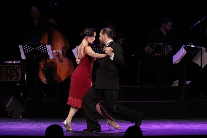 Tango Show in Esquina Homero Manzi