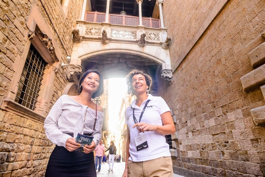 Private Barcelona Tour: Explore Gaudí and the Gothic Quarter with an Expert