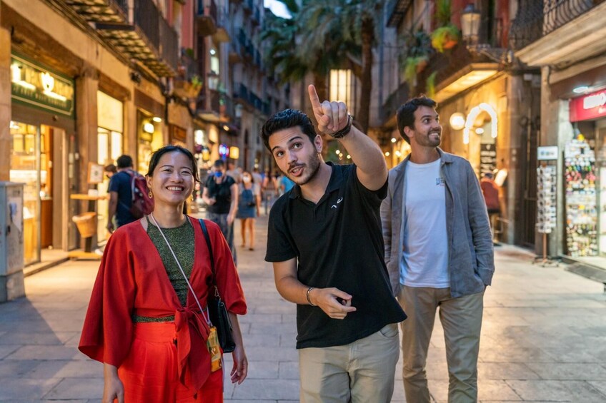 Private Barcelona Tour: Explore Gaudí and the Gothic Quarter with an Expert