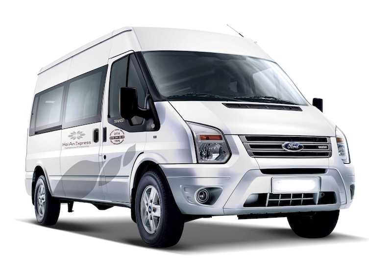 Private transfer: Tan Son Nhat Airport to/from Vung Tau/Long Hai