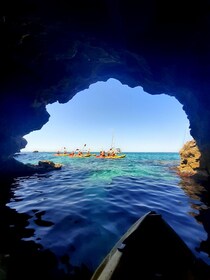 Mallorca: Sea Cave Kayaking Tour with Snorkelling and a Snack