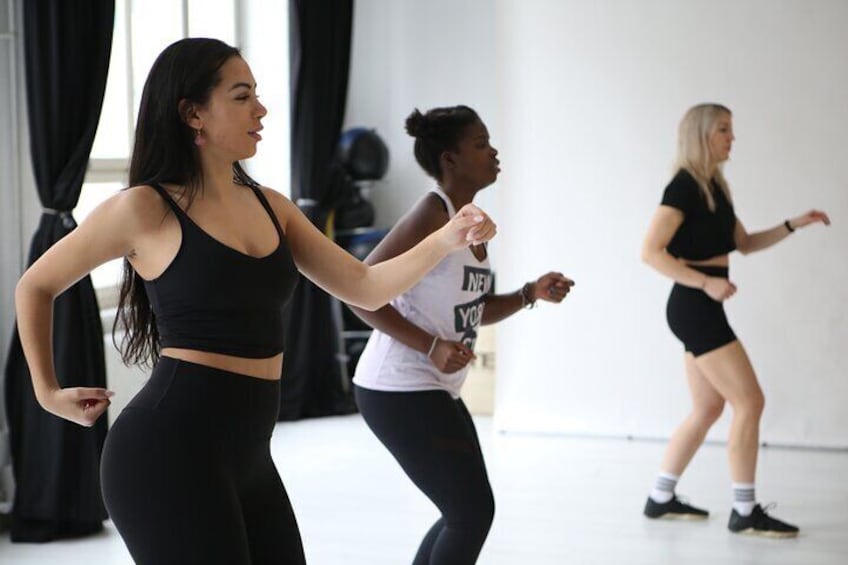 Afro Dance Fitness Classes in Zürich