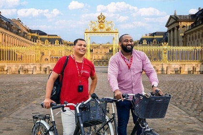 Tour in bici di Versailles da Parigi w. Giardini e biglietti d'ingresso