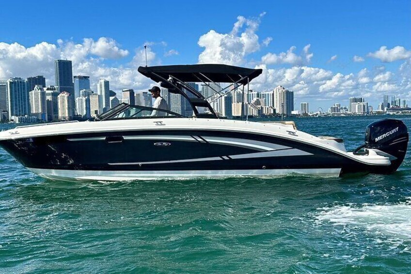 Best of Miami: Private SeaRay SDX Boat Charter with a Captain