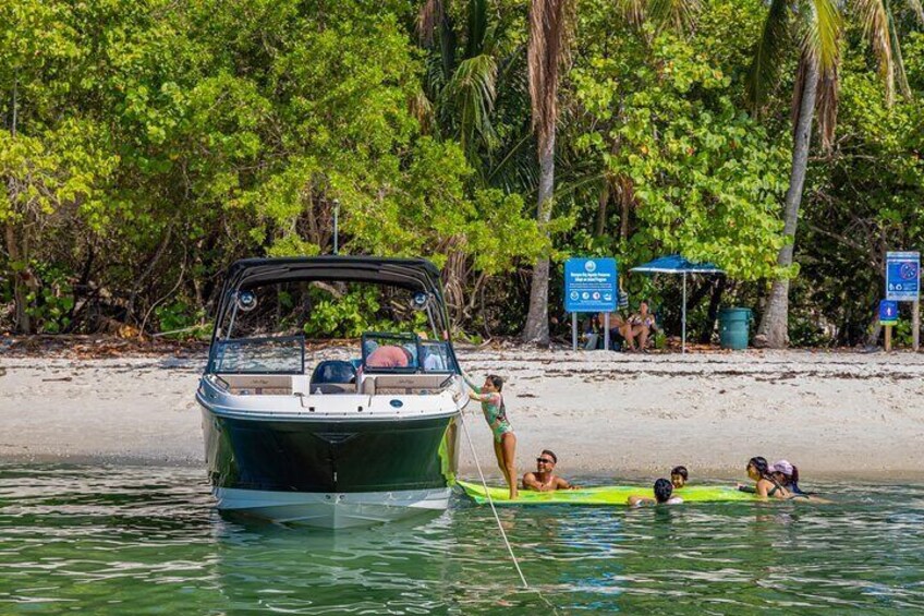 Best of Miami: Private Top-Rated Boat Charter & Guided Experience