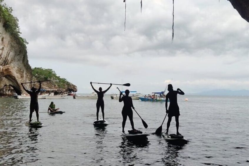 Paddleboard adventure to the arches of Mismaloya