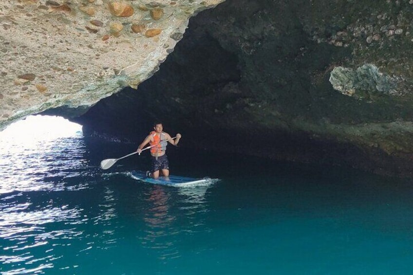 Paddleboard adventure to the arches of Mismaloya