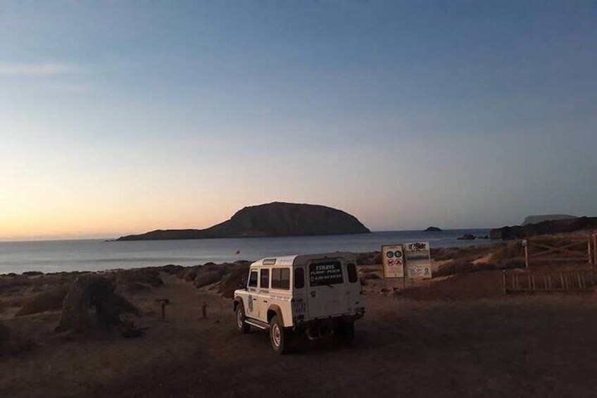 Amazing Jeep Safari at Graciosa Island, Lanzarote
