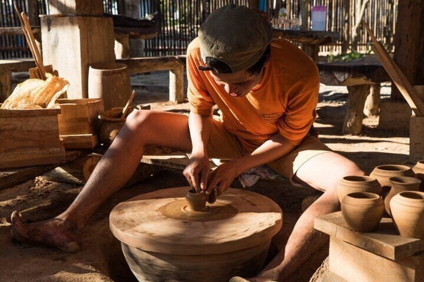 Ban Chanh Pottery Making Workshop in Luang Prabang