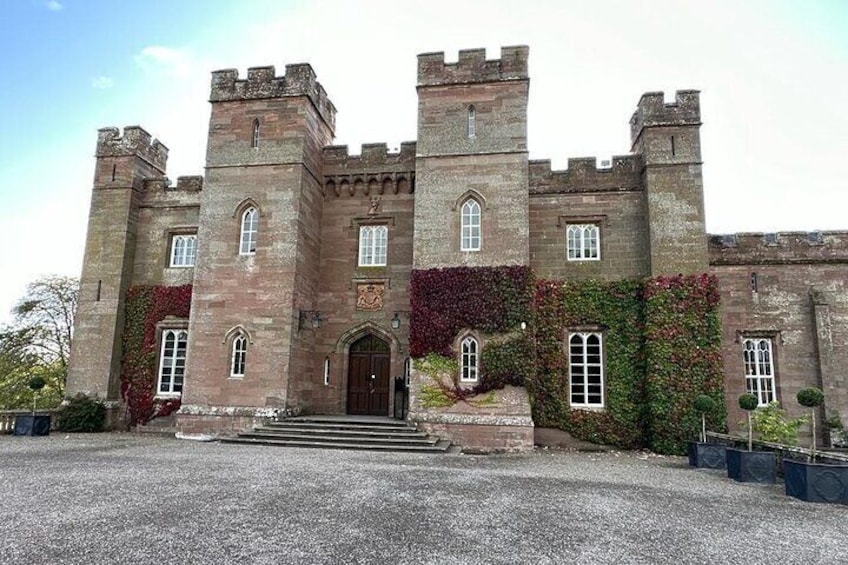 Scone Palace, Nature Walk and Whisky Experience from Glasgow