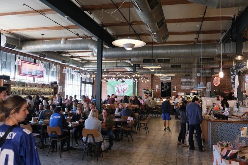 Making Pizza Experience and Walking Tour in Rino