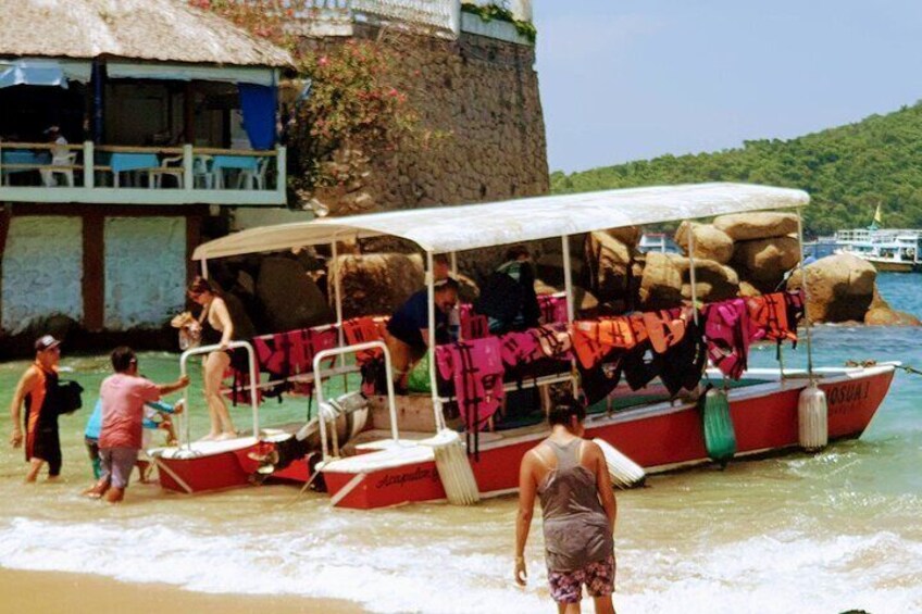 Half Day La Roqueta Island Tour and Scuba Diving for Beginners