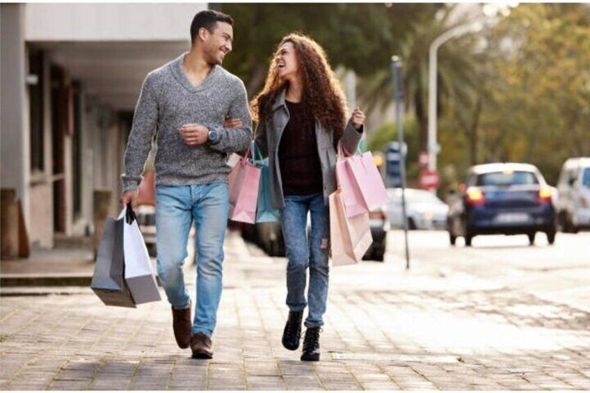 Private Half-day Shopping Tour, Corniche Stop and Doha Skyline