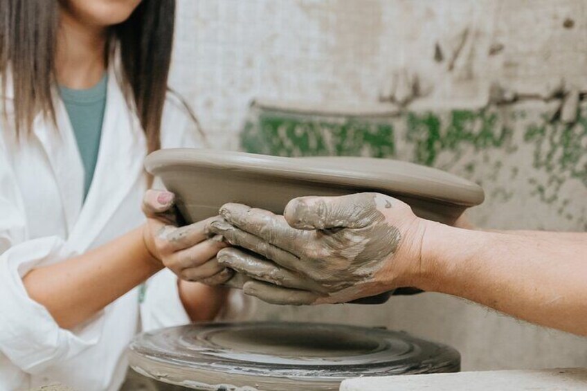 Private basic course in Apulian ceramics in a farmhouse