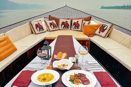 Luxury Dinner Cruise in Luang Prabang