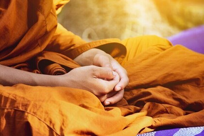 Guided Meditation Experience in Luang Prabang