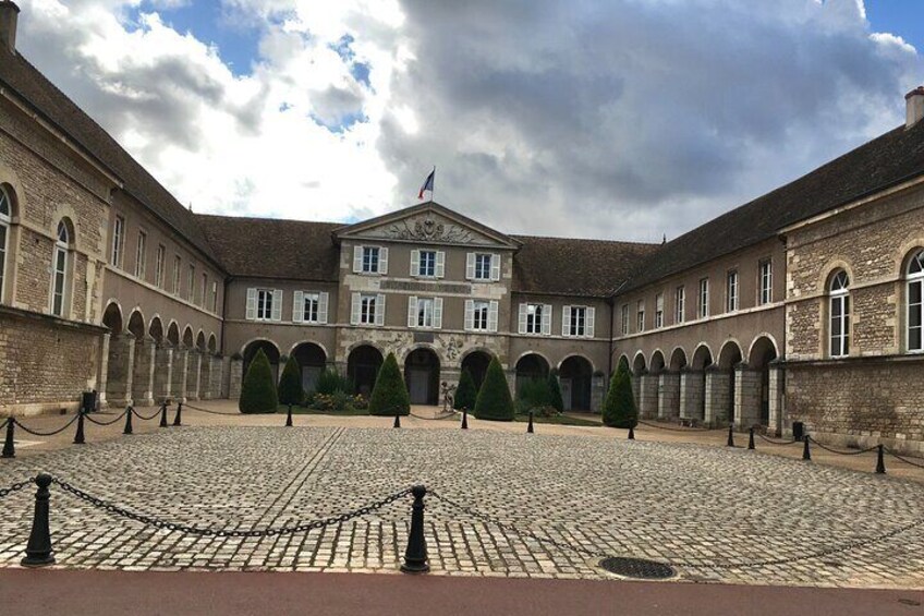 Beaune: A Self-Guided Audio Tour of Burgundy’s Wine Capital