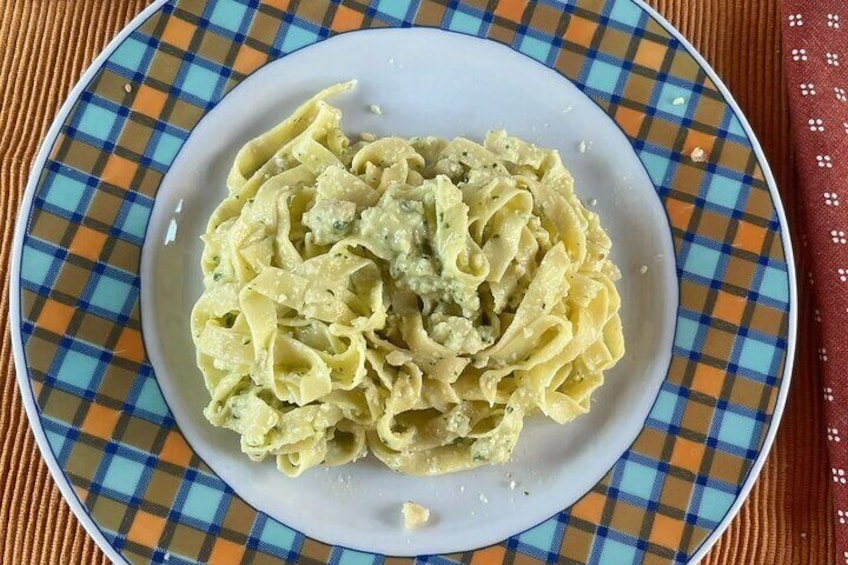 And for vegetarians... tagliatelle with lemon pesto 
