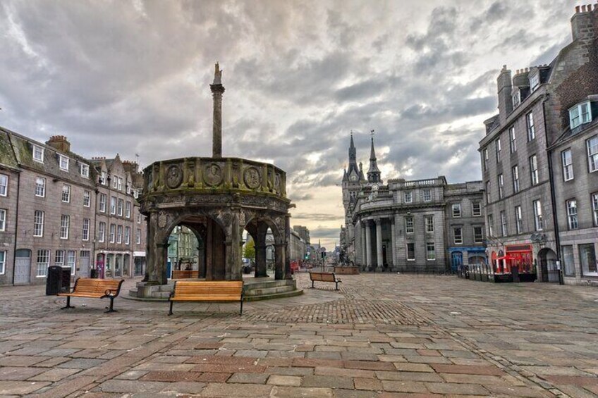 Art, History, and Hidden Gems: Aberdeen Private Walking Tour