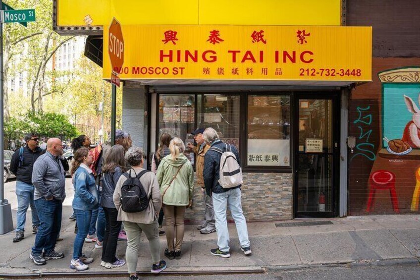 Starting the exploration of Chinatown.