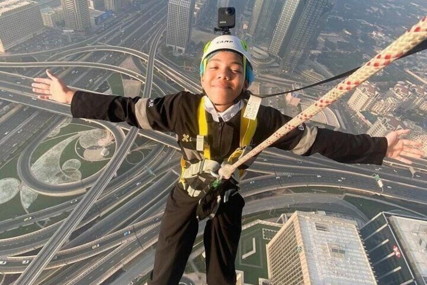 Dubai Sky Edge Walk 