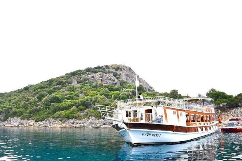 Ölüdeniz Butterfly Valley Boat Trip with Buffet Lunch