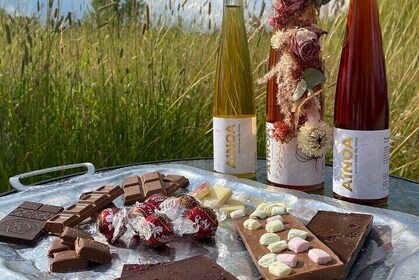 Tour to Local Finnish Berry Winery with Tasting (private)