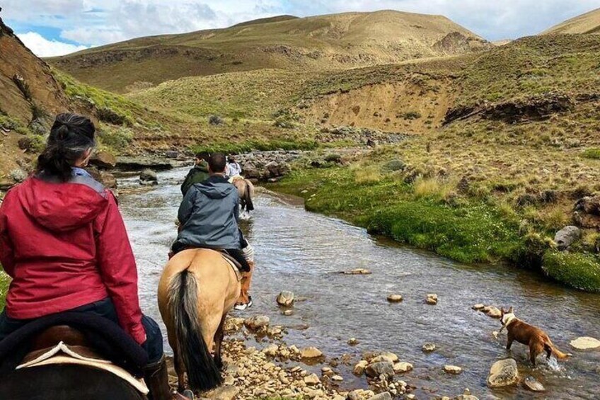 Passing through the Cañadón