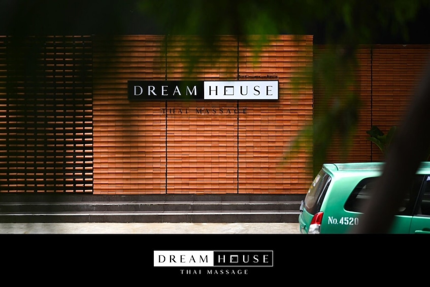Dream House Thai Massage at Sukhumvit 20 Branch