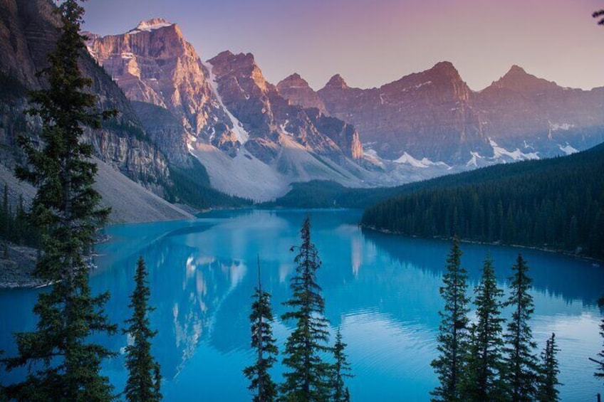 Lake View Full Day Tour 2-Moraine Lake, Lake Louise and Emerald