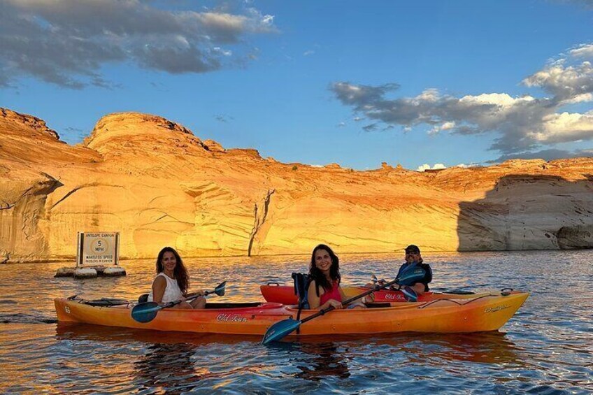 Antelope Canyon kayak, hike and swim at Lake Powell 