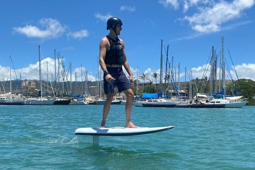 Premium eFoil Lesson near Waikiki