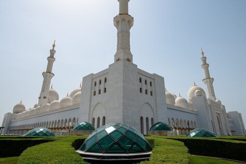 Guided Sheikh Zayed Mosque Half Day Tour in Abu Dhabi