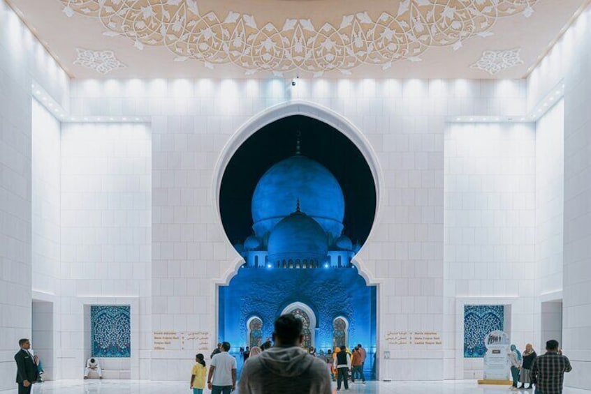 Private Sheikh Zayed Mosque Half Day Tour in Abu Dhabi