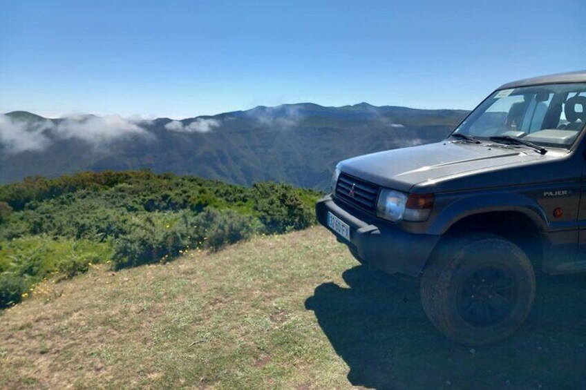 Unforgettable adventure in a 4x4 jeep on the west side of Madeira 