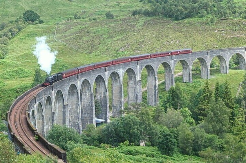 Private Harry Potter, Glenfinnan Viaduct, Highland Edinburgh Tour