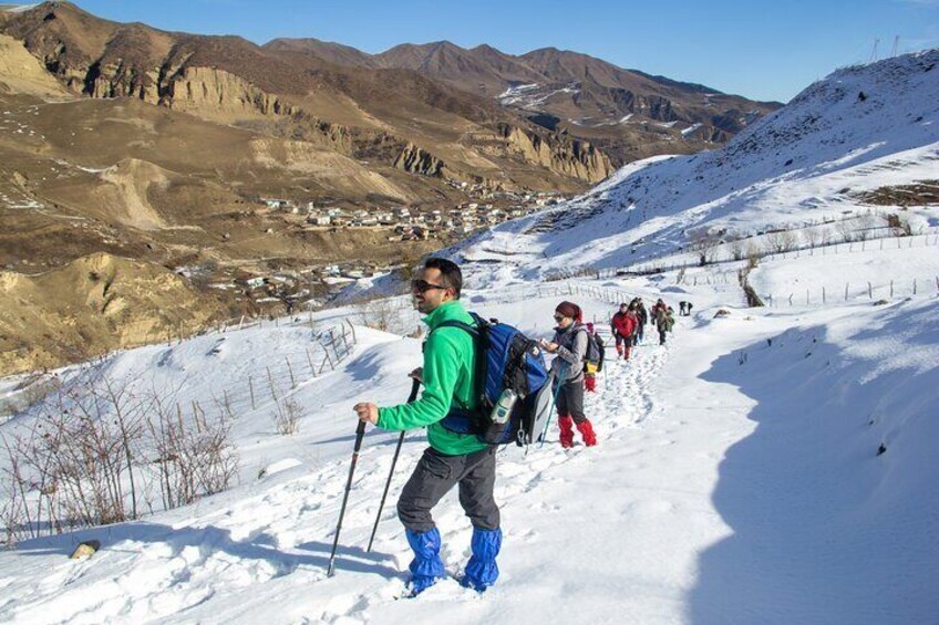 Winter hiking from Kuzun to Laza