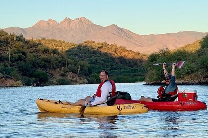 Guided 2.5 Hours Kayaking & Paddle Boarding on Saguaro Lake