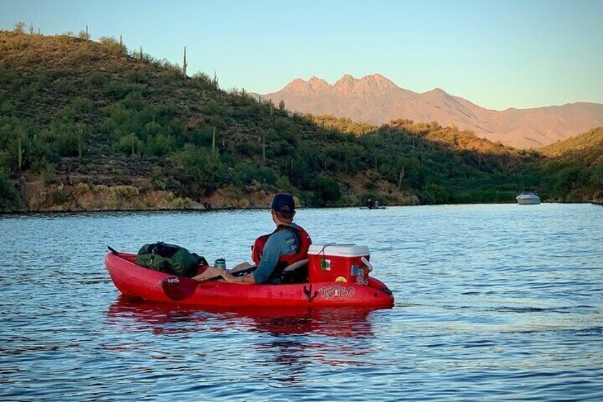 2.5 Hours Guided Kayaking and Paddle Boarding on Saguaro Lake