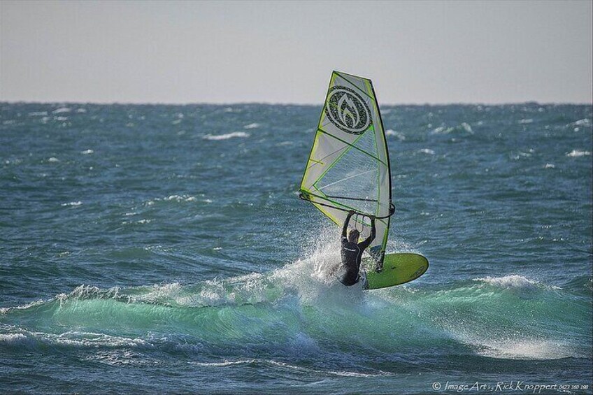 2 Hours Windsurfing Lesson in Cabrillo Beach