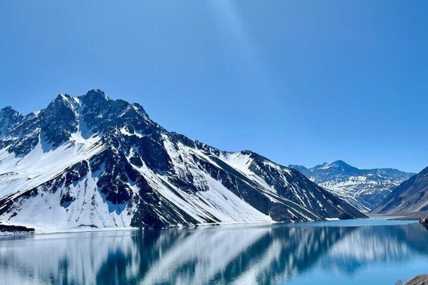 Cajon del Maipo and Embalse El Yeso with Picnic