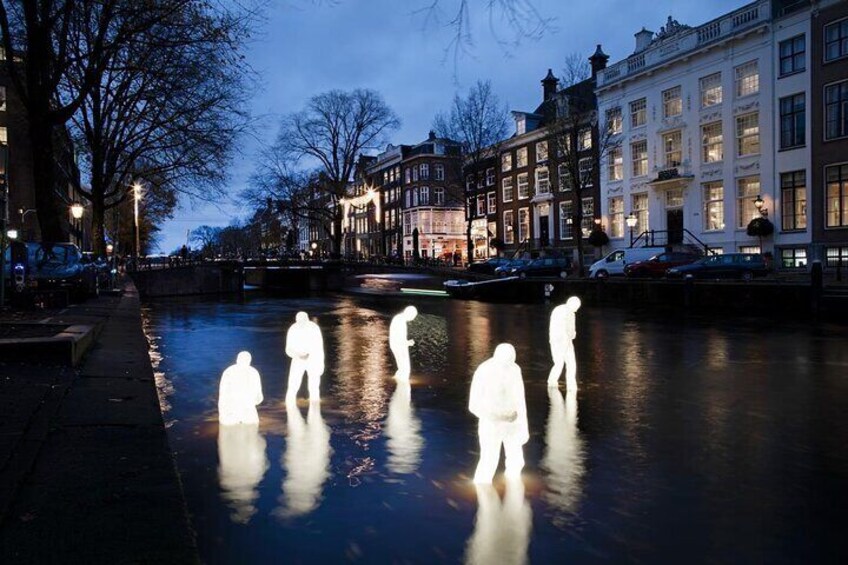 Amsterdam Light Festival cruise with Hot Snacks and Drinks