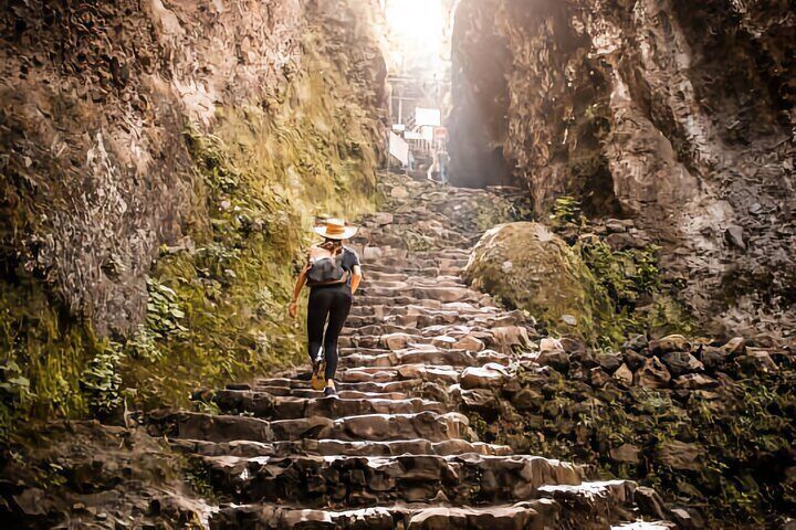 Private Mexico City Tepoztlán Tour: Ancient Ruins & Local Charms