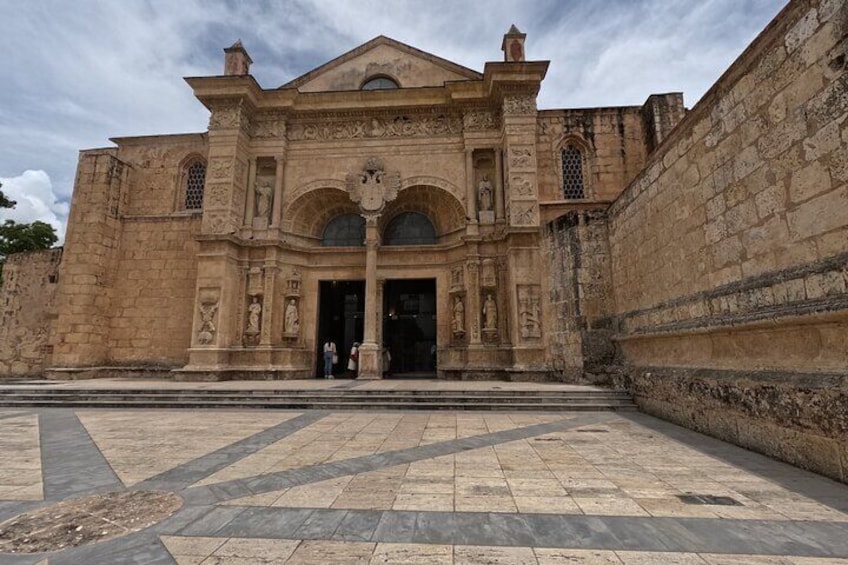 Full Day All Inclusive Tour in Santo Domingo City
