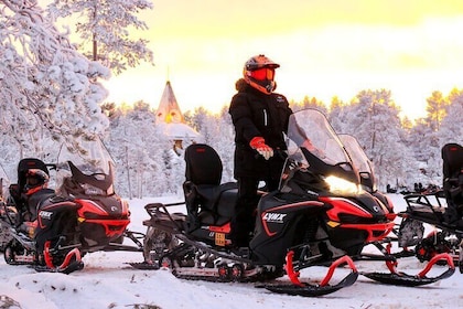 1-Hour Snowmobile Safari Adventure in Rovaniemi