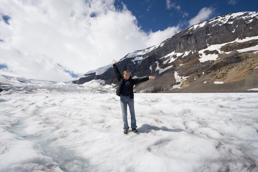 Majestic Icefield Journey: Day Excursion from Calgary