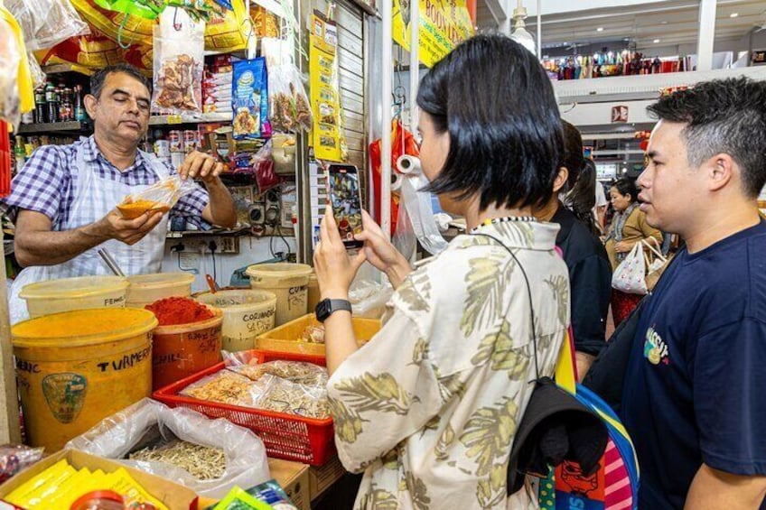 Singapore: Little India City and Food Guided Tour