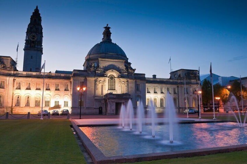 Exclusive Cardiff Private Walking Tour